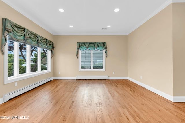 756 Tunney Point Drive, Toms River, NJ 08753