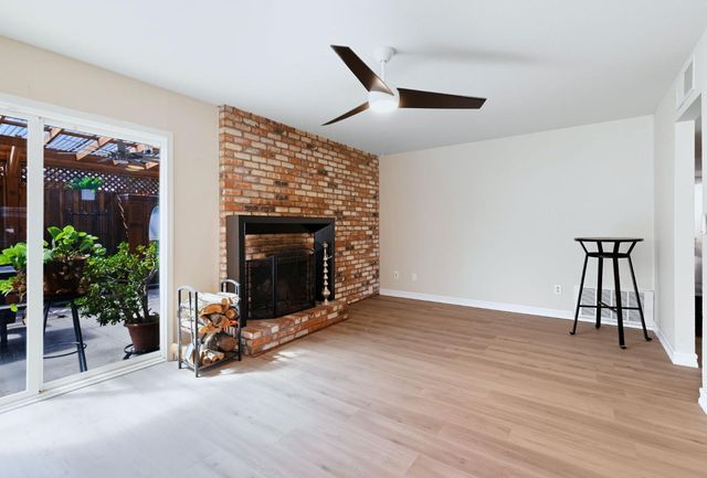 1320 Coffee Villa Dr, Modesto, CA 95355