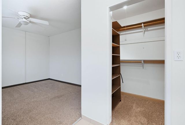 1320 Coffee Villa Dr, Modesto, CA 95355