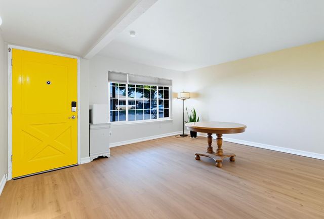 1320 Coffee Villa Dr, Modesto, CA 95355