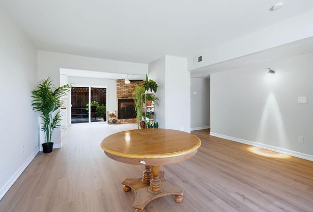 1320 Coffee Villa Dr, Modesto, CA 95355