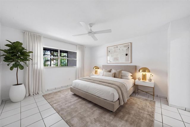 130 NW 87th Ave H107, Miami, FL 33172