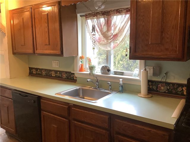 52 Mendon Road, North Smithfield, RI 02896