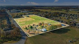 399 Pioneer Lane, Gentry, AR 72734