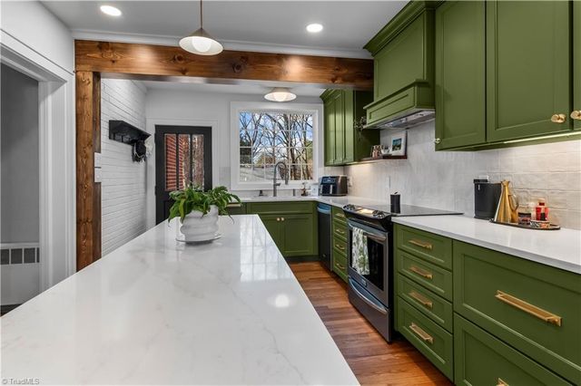 221 Wrenn Avenue, Mount Airy, NC 27030