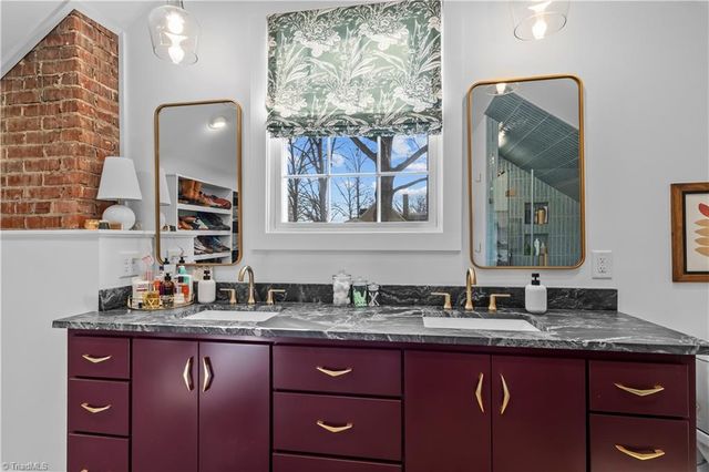 221 Wrenn Avenue, Mount Airy, NC 27030