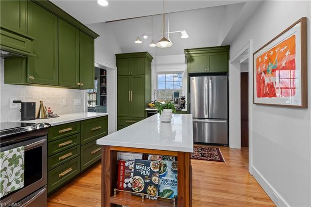 221 Wrenn Avenue, Mount Airy, NC 27030