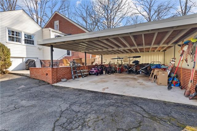 221 Wrenn Avenue, Mount Airy, NC 27030