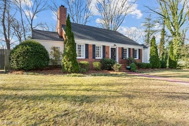 221 Wrenn Avenue, Mount Airy, NC 27030