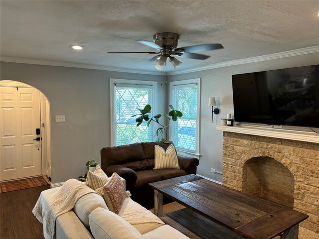 1014 Galloway Avenue, Dallas, TX 75216