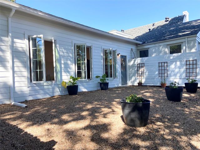 1014 Galloway Avenue, Dallas, TX 75216