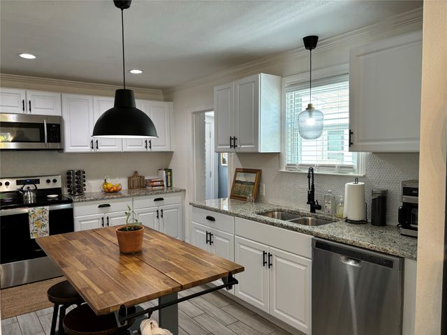 1014 Galloway Avenue, Dallas, TX 75216