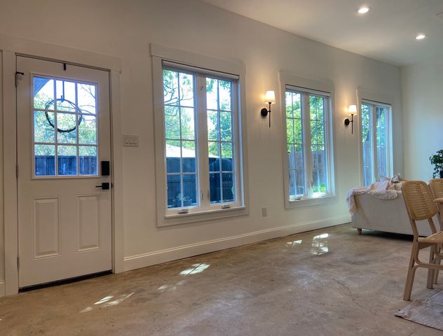 1014 Galloway Avenue, Dallas, TX 75216