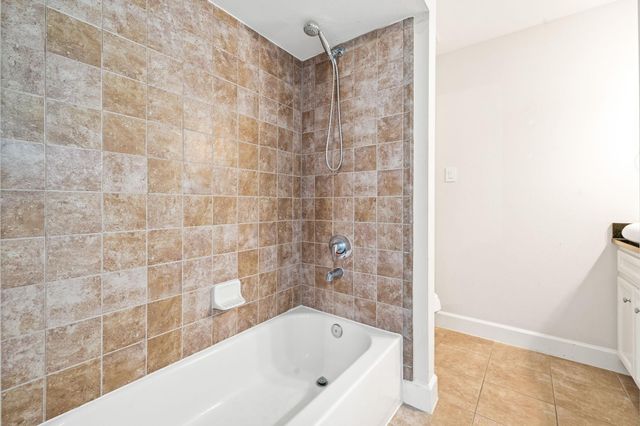 548 Westcross Street, Houston, TX 77018