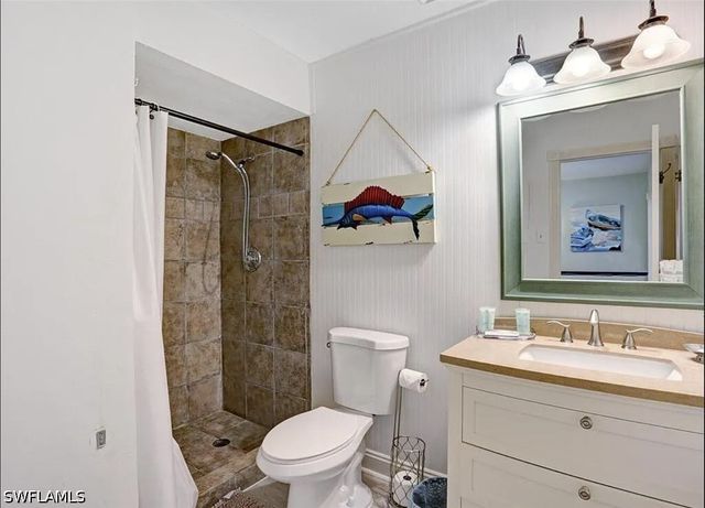 856 98th AVE N, Naples, FL 34108