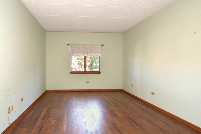 1365 Ashland Avenue 302, Des Plaines, IL 60016