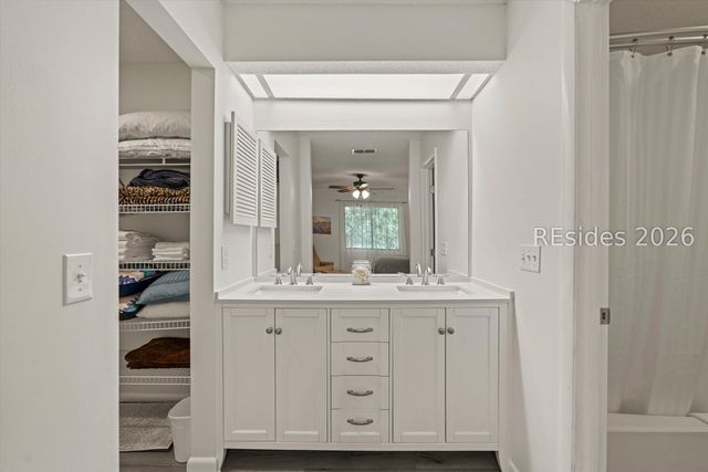 50 Squiresgate Rd, Hilton Head Island, SC 29926