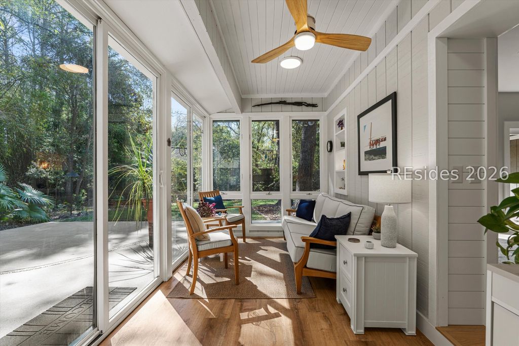 Image 12 of property listing at 50 Squiresgate Rd, Hilton Head Island, SC 29926