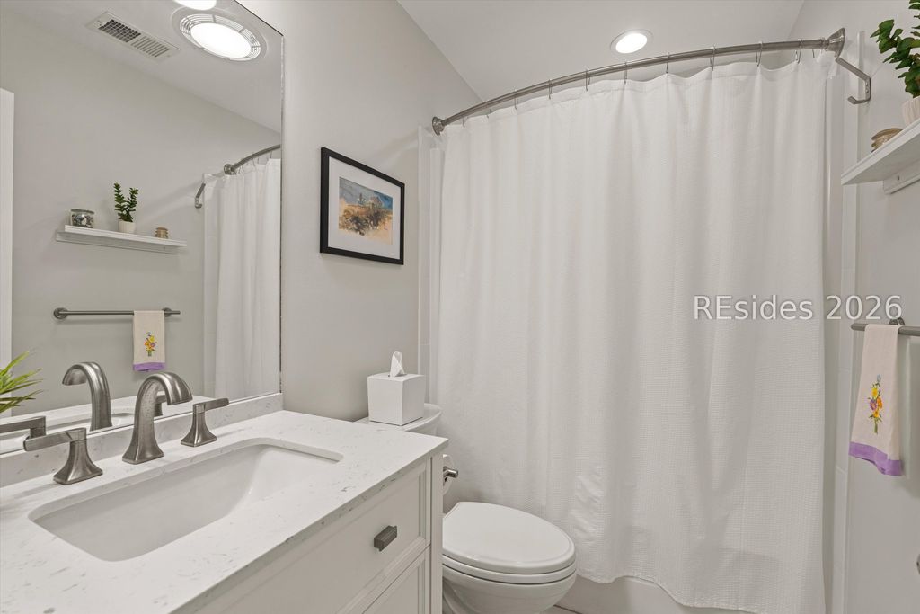 Image 35 of property listing at 50 Squiresgate Rd, Hilton Head Island, SC 29926