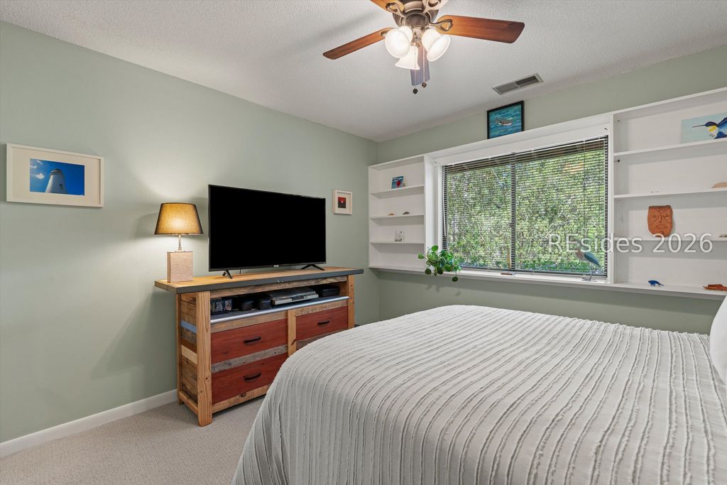 Image 37 of property listing at 50 Squiresgate Rd, Hilton Head Island, SC 29926