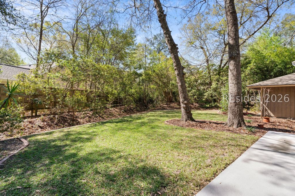 Image 38 of property listing at 50 Squiresgate Rd, Hilton Head Island, SC 29926