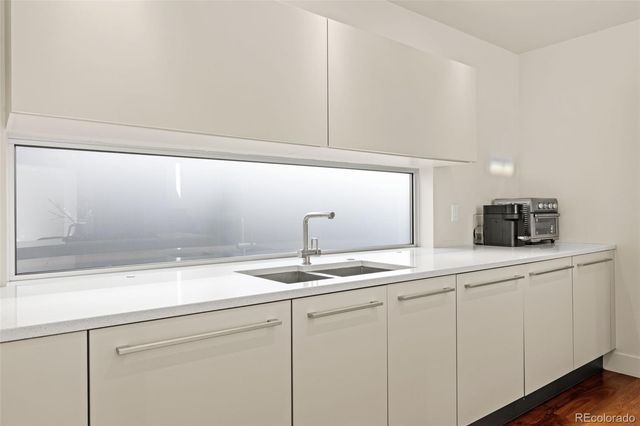 37 S Ogden Street, Denver, CO 80209