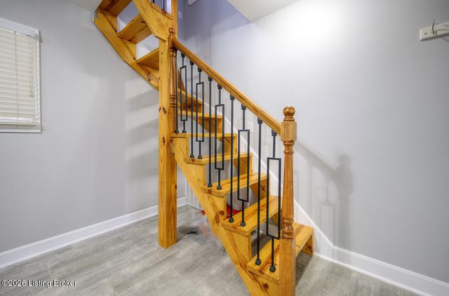 215 S Madison Ave, Louisville, KY 40243