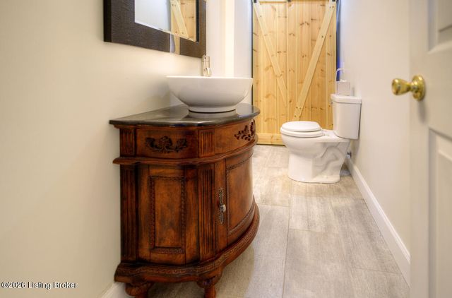 215 S Madison Ave, Louisville, KY 40243