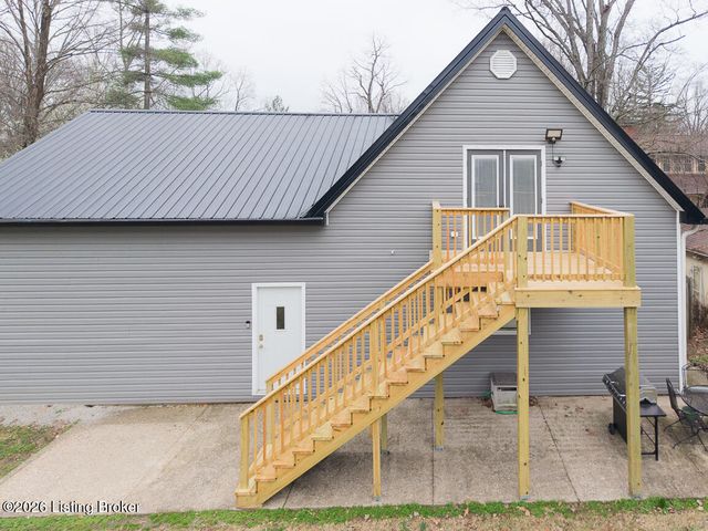 215 S Madison Ave, Louisville, KY 40243