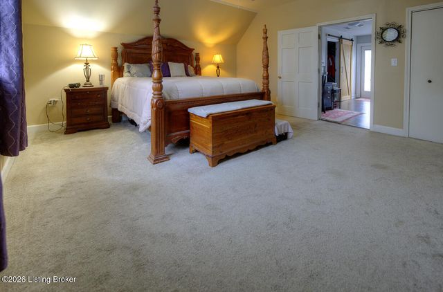 215 S Madison Ave, Louisville, KY 40243