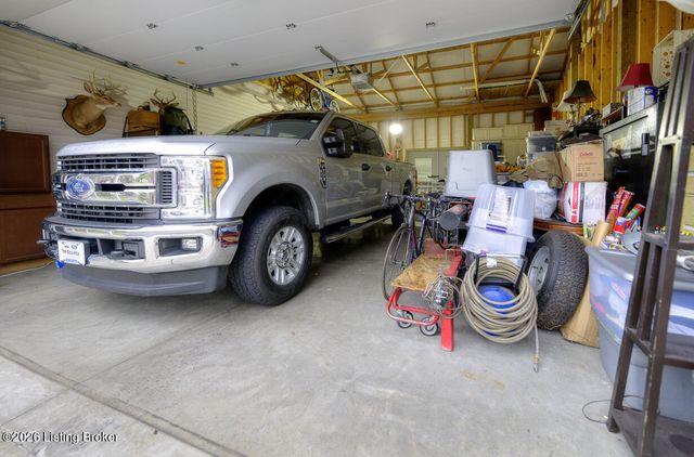 215 S Madison Ave, Louisville, KY 40243