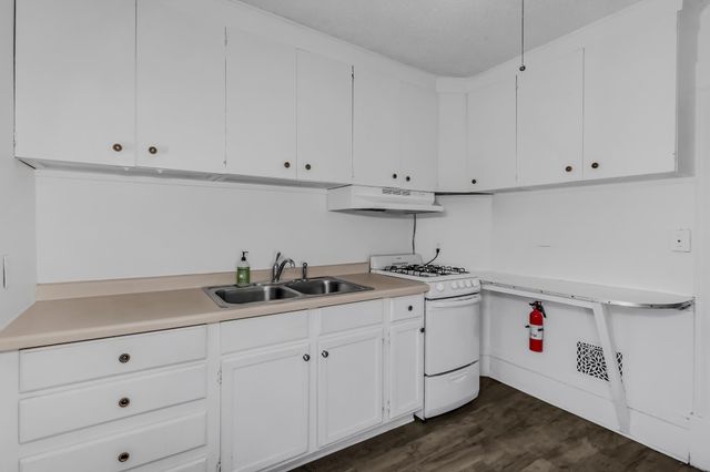 3304 Lyndale Avenue S, Minneapolis, MN 55408