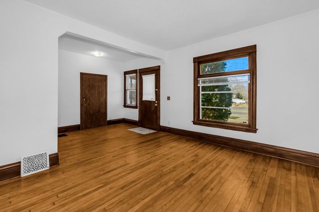 3304 Lyndale Avenue S, Minneapolis, MN 55408