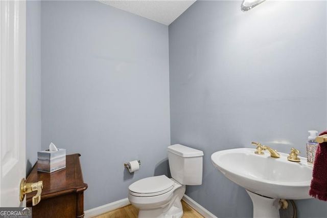 5855 Wills Lake Road, Cumming, GA 30040