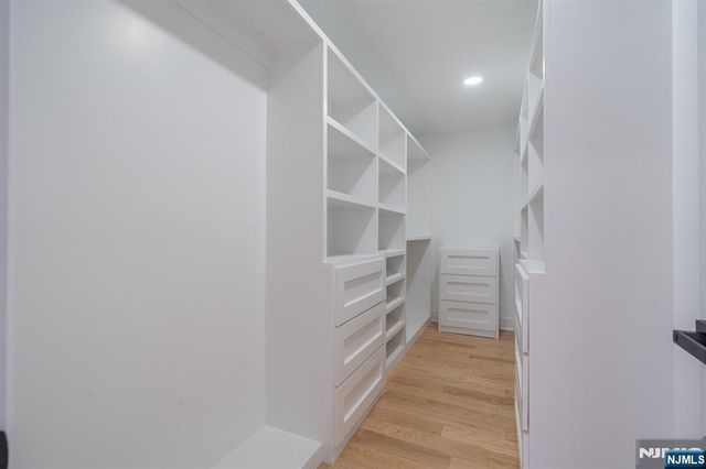 83 Madison Avenue, Rochelle Park, NJ 07662