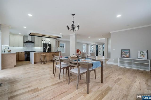 83 Madison Avenue, Rochelle Park, NJ 07662