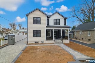 83 Madison Avenue, Rochelle Park, NJ 07662