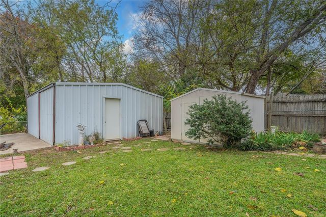 302 Case Street, Weatherford, TX 76086