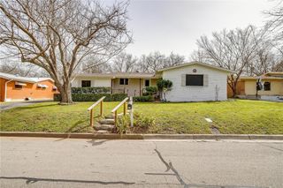 302 Case Street, Weatherford, TX 76086