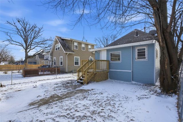 1128 B Avenue NW, Cedar Rapids, IA 52405