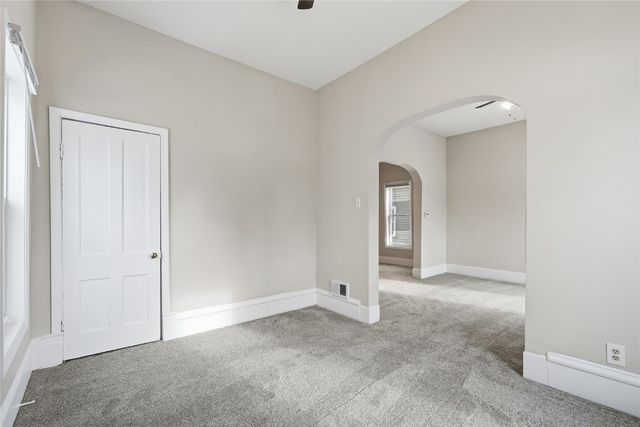 1128 B Avenue NW, Cedar Rapids, IA 52405