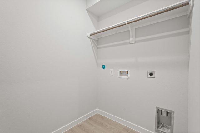 217 Elm Spring Drive, Hockley, TX 77447