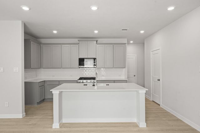 217 Elm Spring Drive, Hockley, TX 77447