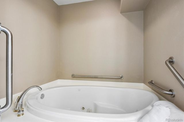 9200 E Cherry Creek South Drive 14, Denver, CO 80231