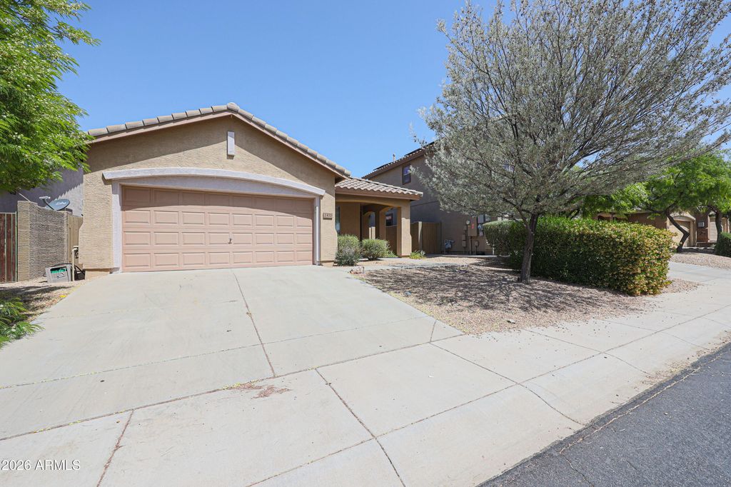 2470 W Warren Drive, Anthem, AZ 85086