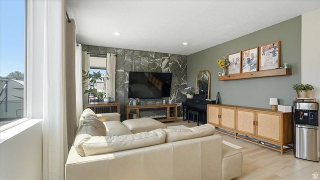 3639 W 8280 S, West Jordan, UT 84088