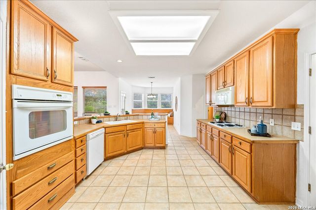 4602 Scenic Cir, San Antonio, TX 78251