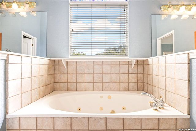 4602 Scenic Cir, San Antonio, TX 78251