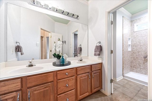 4602 Scenic Cir, San Antonio, TX 78251