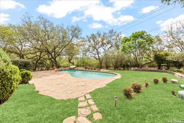 4602 Scenic Cir, San Antonio, TX 78251